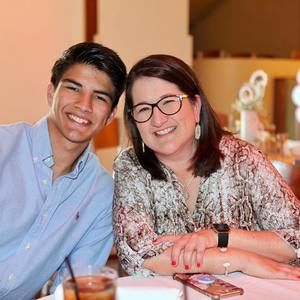 Meet your Posher, Roman